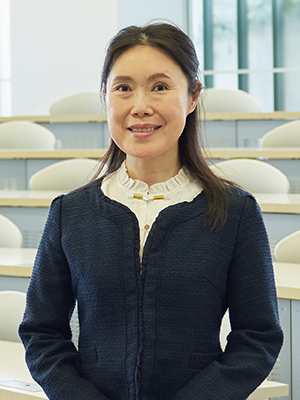 法学研究科長　韓 寧