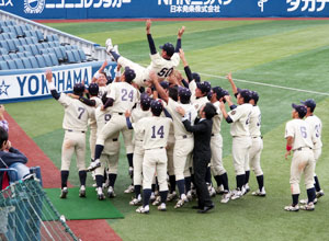 平成26年度神奈川大学野球秋季リーグ優勝の様子４