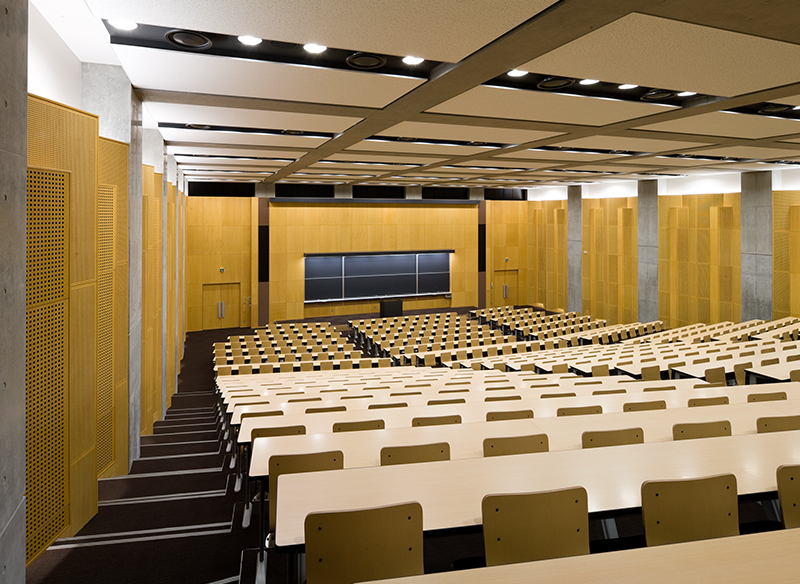 大講義室