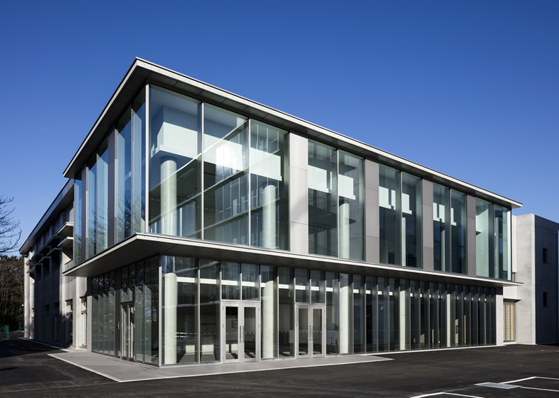 大学体育館外観