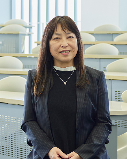 日比野 暢子